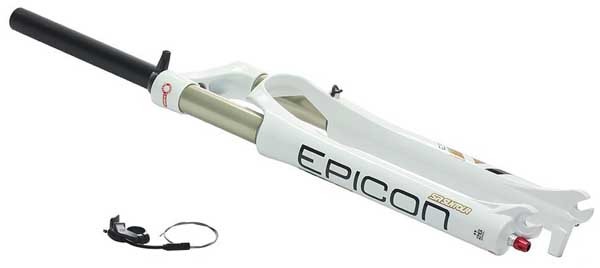 GT i-drive 3.0（2003）サスペンション、リアディレーラー、タイヤ