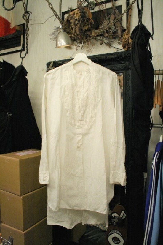 結婚式しました　披露宴編　　入荷フランスアンティーク　ロングシャツ。セーラーパンツ。_f0180307_02310491.jpg