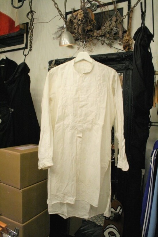 結婚式しました　披露宴編　　入荷フランスアンティーク　ロングシャツ。セーラーパンツ。_f0180307_02310829.jpg