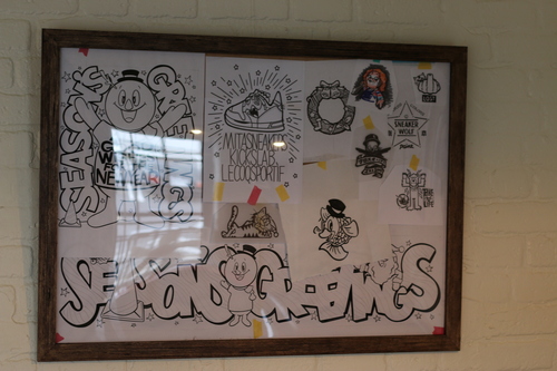 sneakerwolf 原画と落書き展示 at TAS 2F_d0101000_12575765.jpg