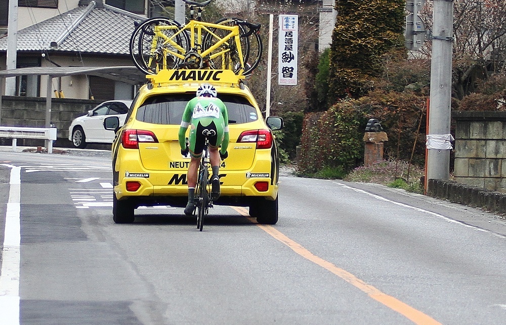 サイクルロードレース初開催が町内を走る、、_f0305401_14284557.jpg