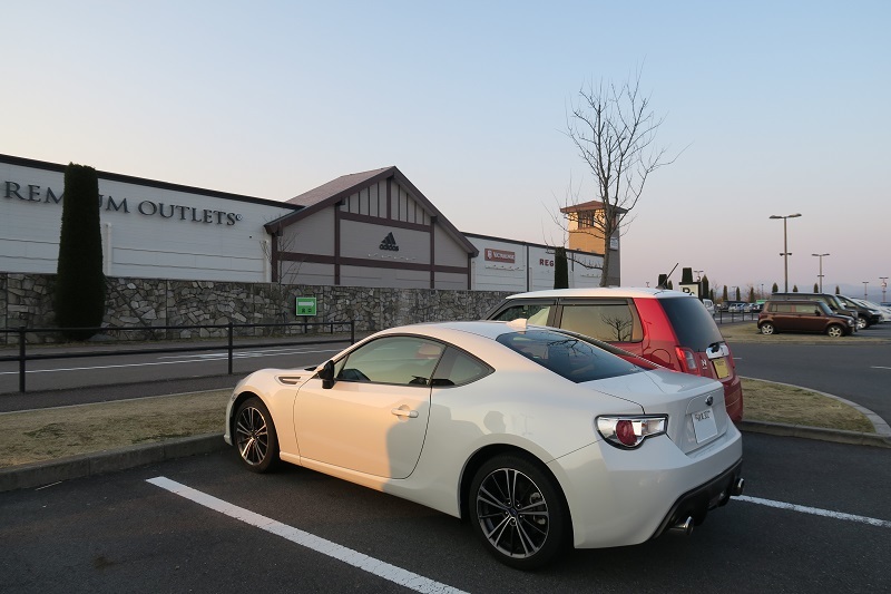 E型BRZの「R」と最新型の「GT」を楽しむ_f0076731_19345231.jpg