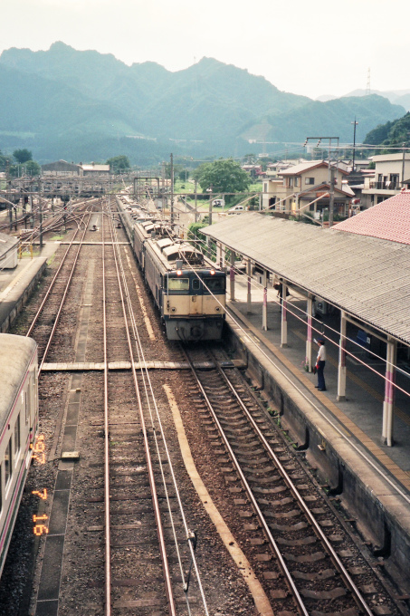 f0358360_03271050.jpg