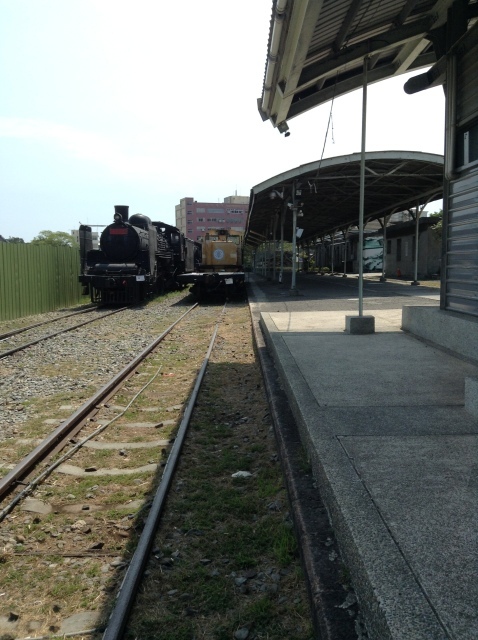 高雄鉄道博物館(打狗鉄道故事館)高雄港駅跡と微熱山岳のパイナップルケーキ。_a0334793_04141975.jpg