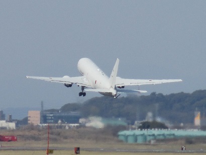 今日の空自はタッチ＆ゴー祭だった・・・_e0352409_20101535.jpg