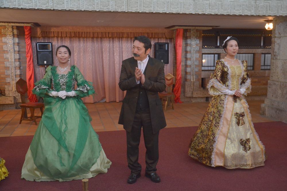 帝国ホテル舞踏会_e0373930_20505655.jpg