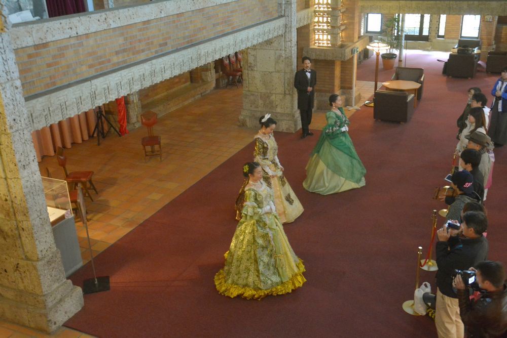 帝国ホテル舞踏会_e0373930_20505892.jpg