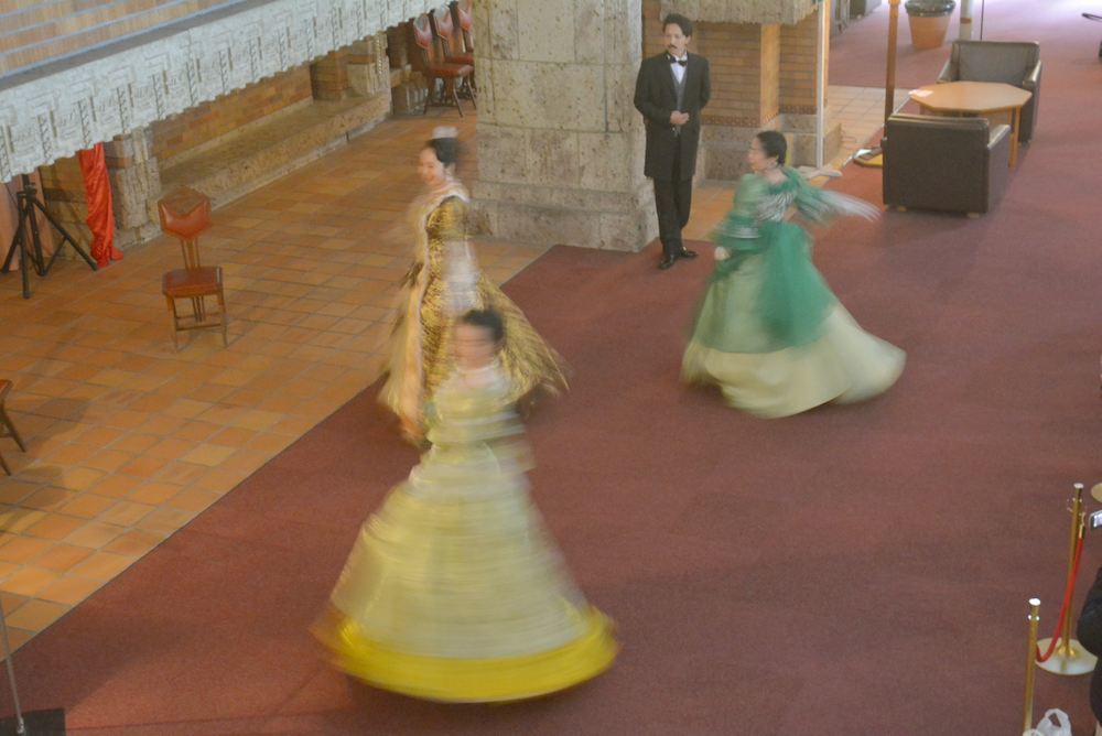 帝国ホテル舞踏会_e0373930_20505961.jpg