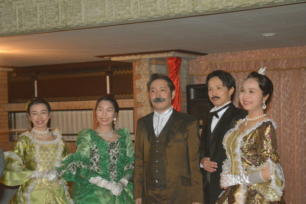 帝国ホテル舞踏会_e0373930_20510033.jpg