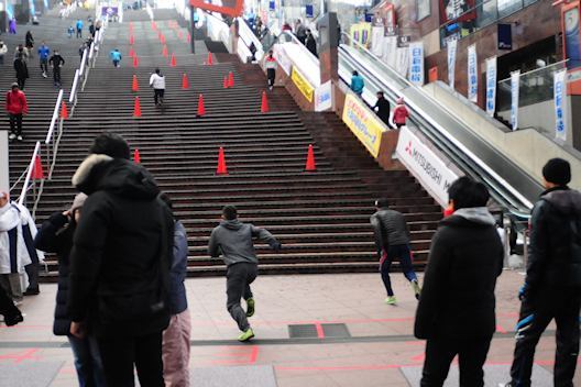 第20回JR京都駅ビル大階段駆け上がり大会_c0032138_19390981.jpg