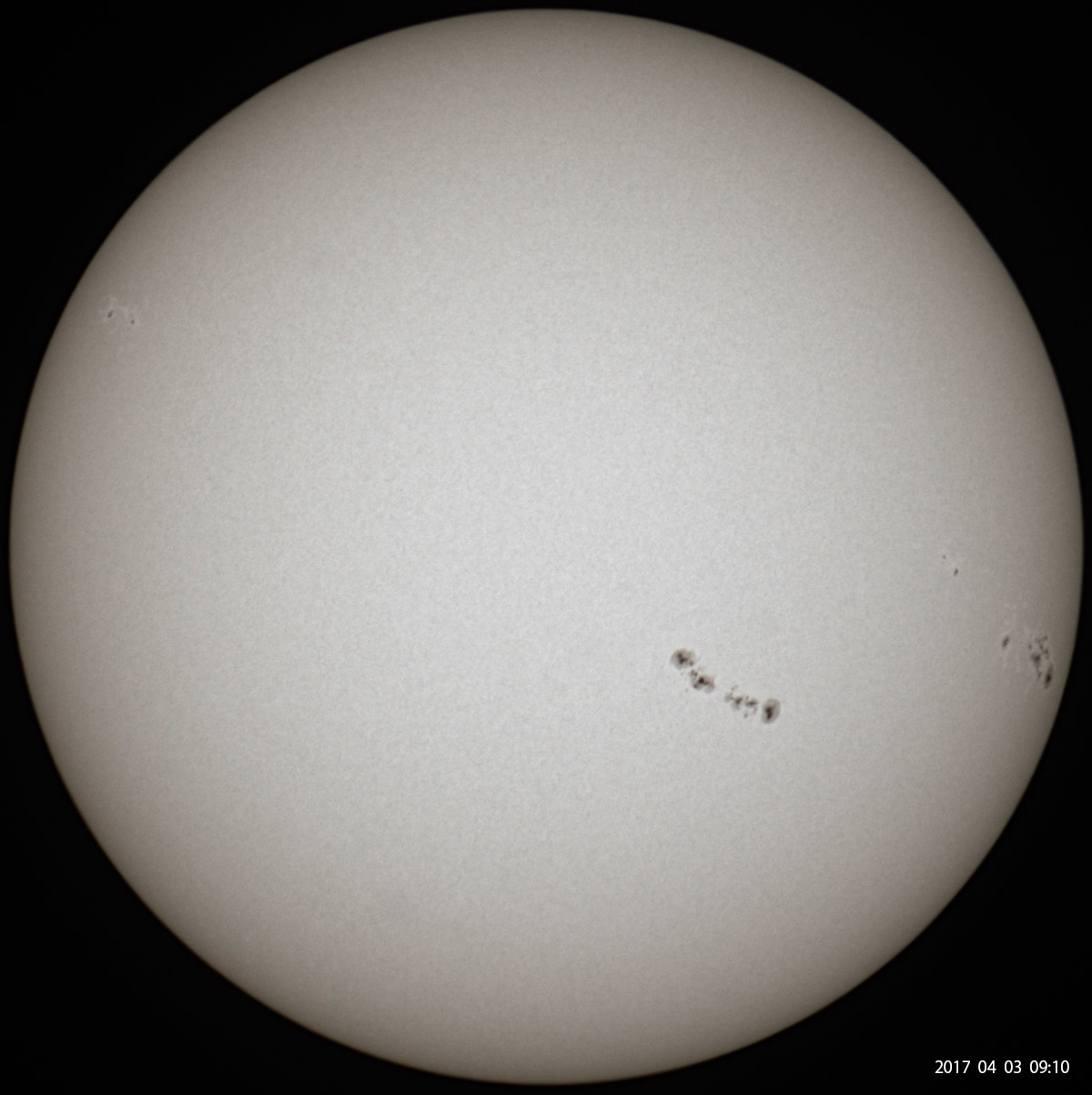 4月3日の太陽_e0174091_12293886.jpg