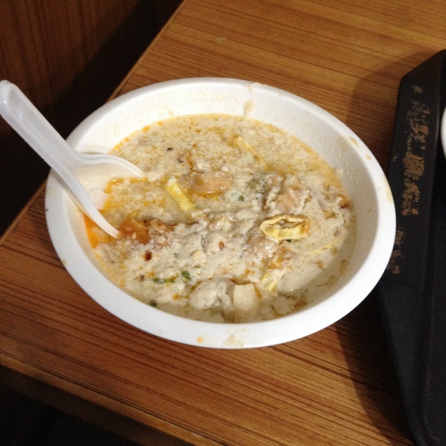 高雄の朝ごはんは興隆居の肉まん、朝から行列。_a0334793_21364082.jpg