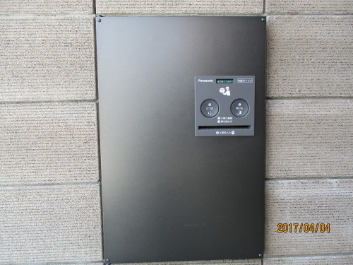 最近注目の“宅配ボックス”を紹介します!_b0211845_16332237.jpg