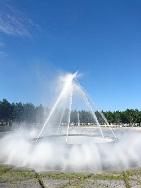 ガラスのピラミッド　札幌・モエレ沼公園_e0371761_06125884.jpg