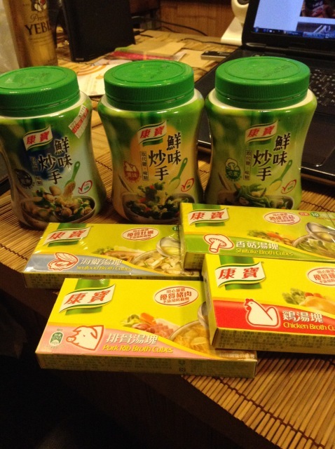 台湾土産はスーパーで買う調味料ばかり。_a0334793_01001868.jpg