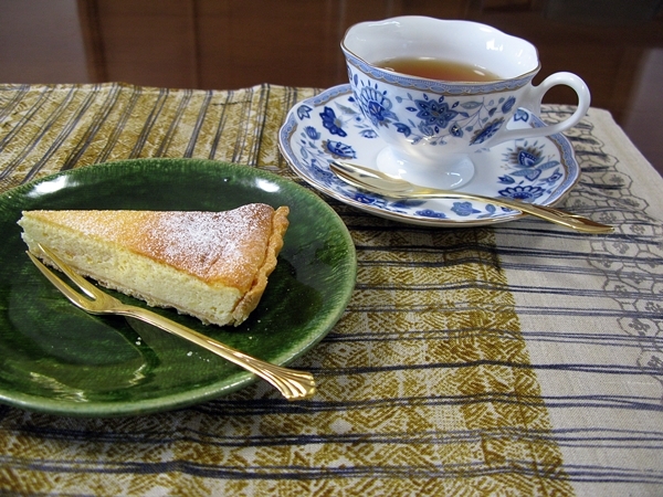 レモンピールでチーズタルト_f0129726_19355027.jpg