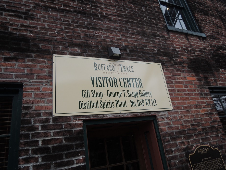 BUFFALO TRACE DISTILLERY（バッファロートレース蒸留所） へ行く（アメリカ・ケンタッキー州フランクフォート）_e0070787_00402534.jpg