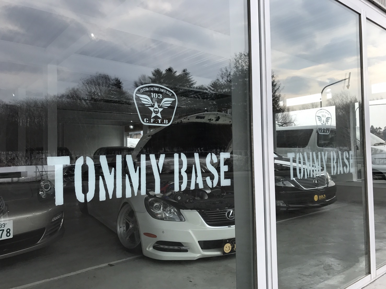 4月6日(木)TOMMY BASE ともみブログ☆レクサス ハマー カスタムも受け付けてます☆_b0127002_21543038.jpg