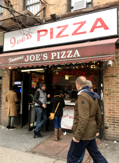  NYを代表する老舗のピザ屋 Joe\'s Pizza再訪_b0007805_054832.jpg