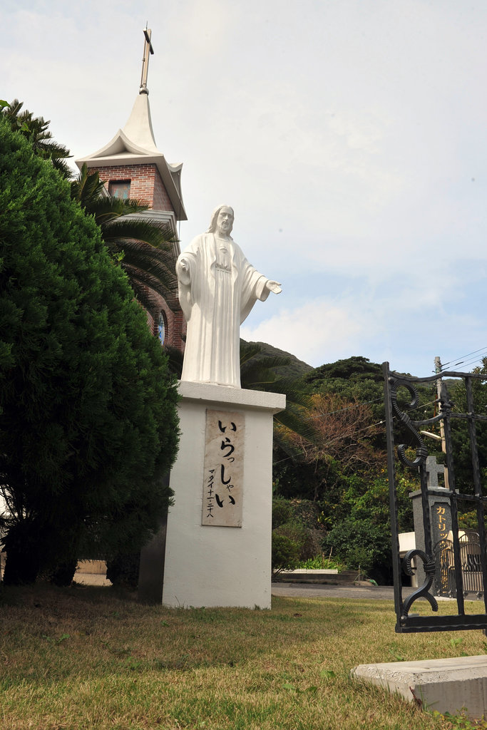 井持浦教会とルルド レトロな建物を訪ねて