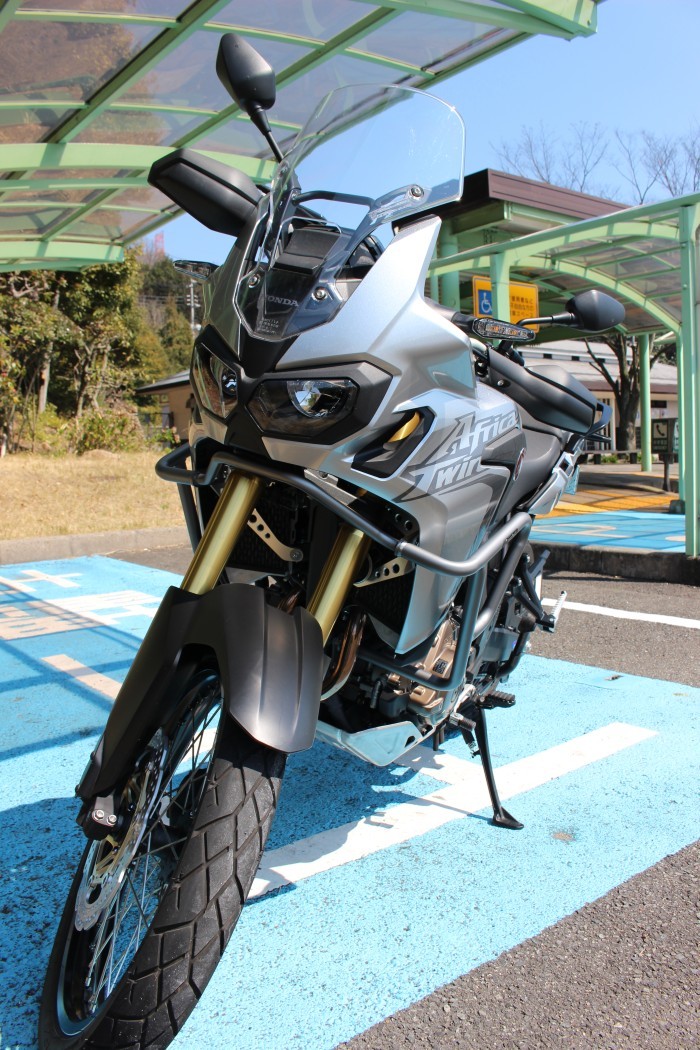 CRF1000LにPANOLINオイルを入れてみました_b0163075_19325442.jpg