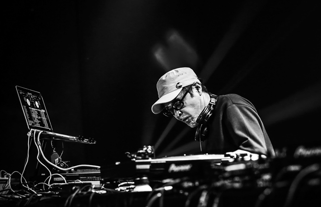 DJ KRUSH × 志人 「結 -ＹＵＩ-」収録　：DJ KRUSH、ソロ活動25周年を飾る初のラップアルバム『軌跡』発売決定_d0158942_19423352.jpg