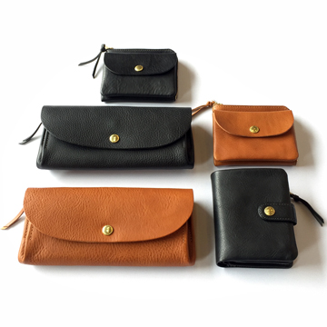 MAGALIと財布 再入荷_c0215933_1322335.jpg