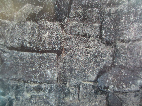 241神籠石と古墳の石組みの技術_a0237545_22072321.jpg