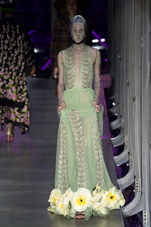 GUCCI_b0055196_19513484.jpg