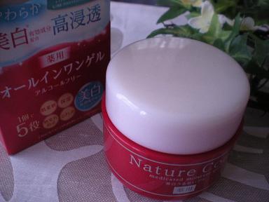 ネイチャーコンク 薬用モイスチャーゲル_e0233190_2311088.jpg