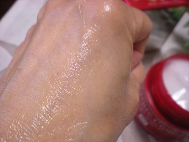 ネイチャーコンク 薬用モイスチャーゲル_e0233190_23154785.jpg