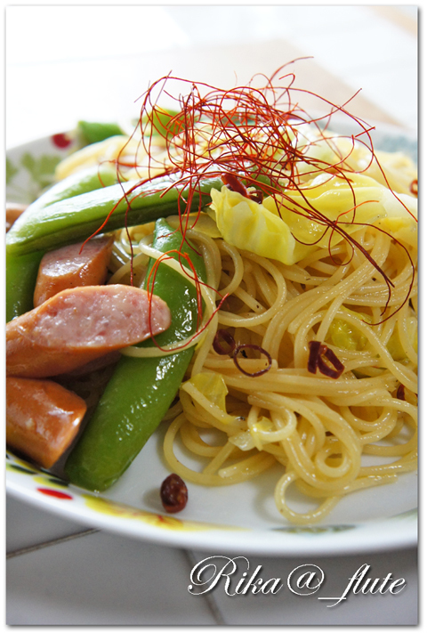 フライパン1つでパスタ スナップえんどうとソーセージのパスタ_c0103827_13194682.jpg