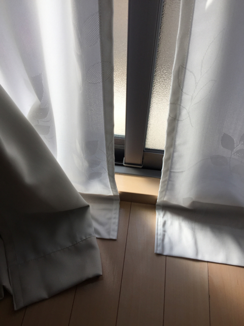 ミシンで カーテン裾上げ ともまりも パッチワークキルト