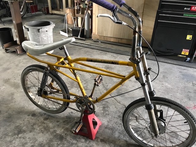 ビンテージ　自転車　YAMAHA　モトバイク　現在でも乗れますがレストア用として ビンテージ 自転車 YAMAHA モトバイク 現在でも乗れますがレストア用として