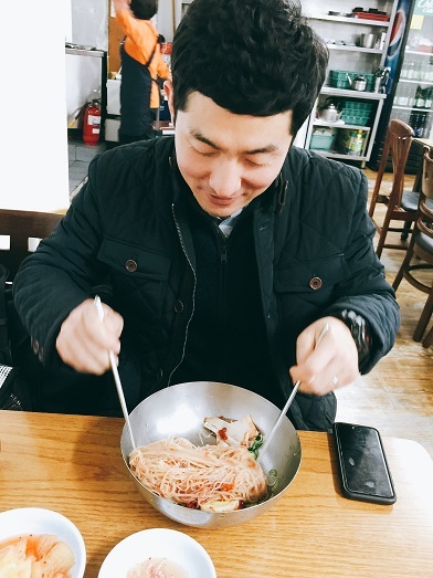 ソウルの魅惑の路地裏グルメ 「冷麺店」_b0060363_22591820.jpg