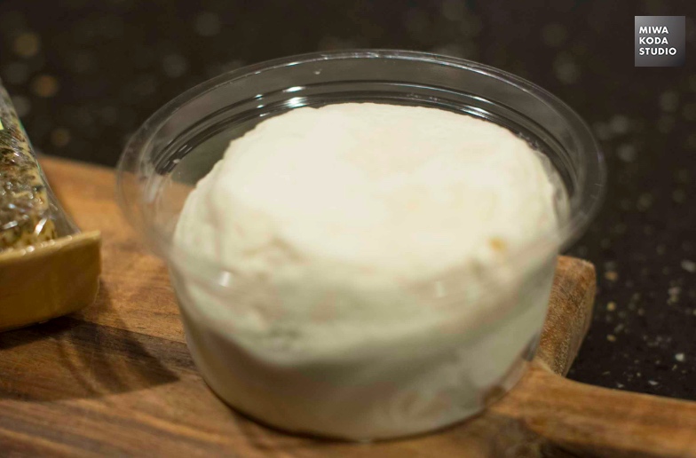 April 14, 2017 フレッシュチーズ Fresh Cheese Herb in Cheese _a0307186_1993853.jpg