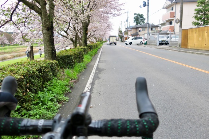 始まりは雨上がり。_e0149587_04472417.jpg
