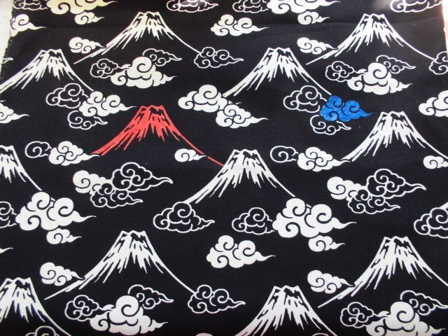 富士山とつむじ風柄の布をぬり絵的に楽しむ_d0156706_17314663.jpg