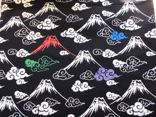 富士山とつむじ風柄の布をぬり絵的に楽しむ_d0156706_17315128.jpg