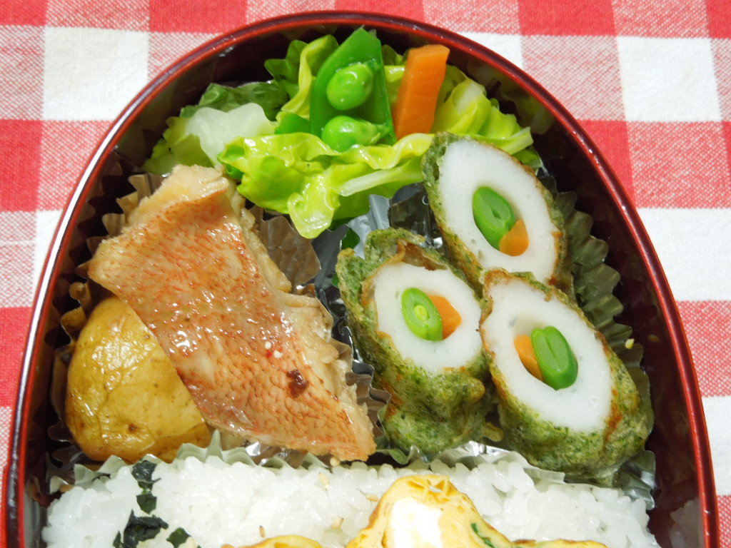 赤魚の煮付け弁当_e0107171_09440080.jpg