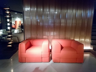 色で遊ぶインテリア、カッシーナ編!_d0091909_13002614.jpg