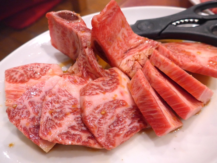 浅草「炭火焼き肉 本とさや」へ行く。_f0232060_13194991.jpg