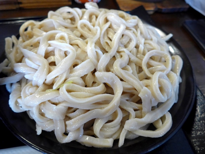 西荻窪「豚肉汁うどん 豚や」へ行く。_f0232060_1722630.jpg