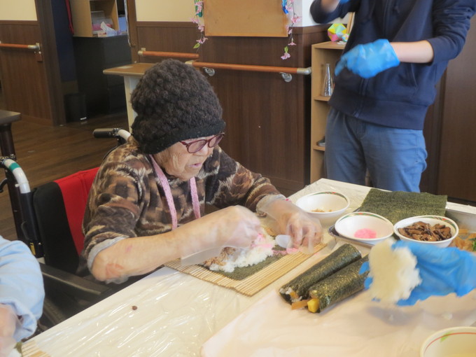 巻きずし_a0158095_8355584.jpg