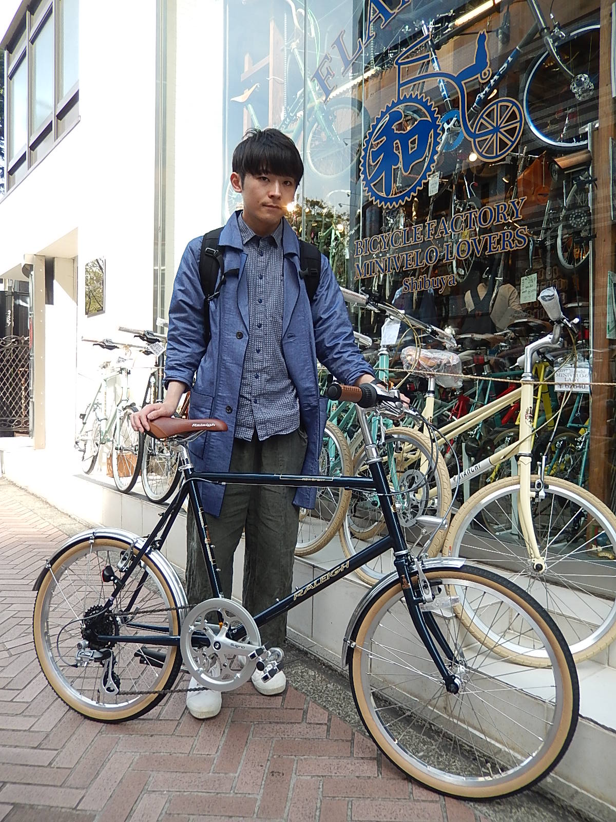 4月16日　渋谷　原宿　の自転車屋　FLAME bike前です_e0188759_19323097.jpg