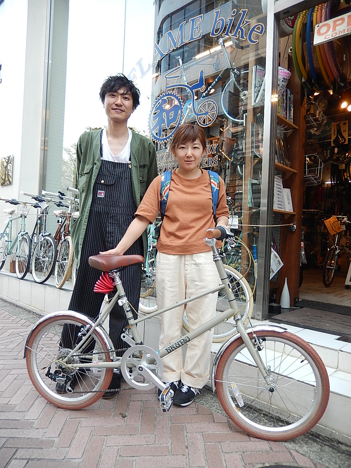 4月16日 渋谷 原宿 の自転車屋 FLAME bike前です_e0188759_19344814.jpg