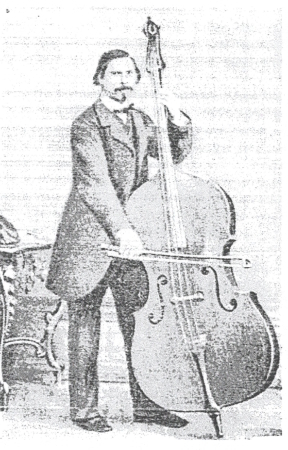 ボッテジーニの楽器の構え方について コントリ コントラバスでトリエステ ヌオーヴォ