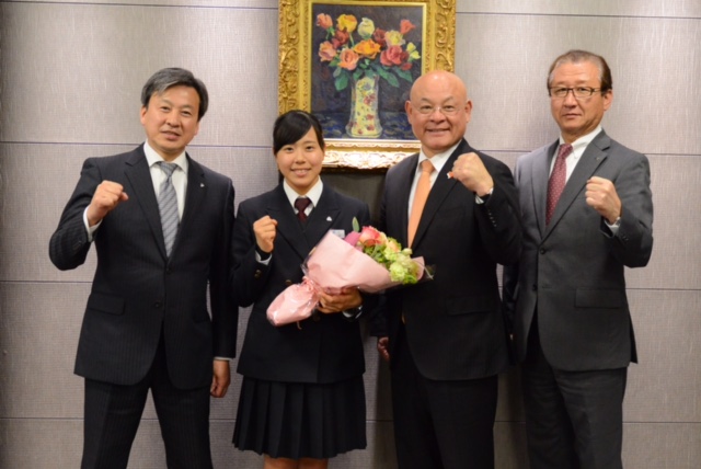 岩崎美紀選手表敬_d0130714_1735542.jpg