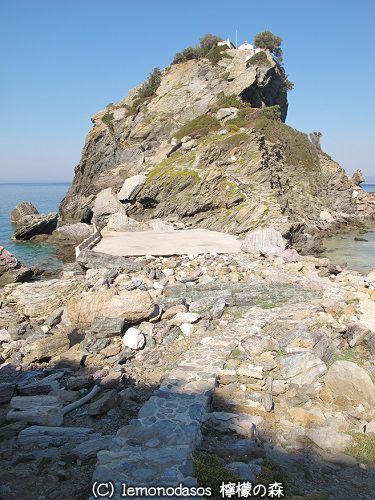 スコペロス島のアギオス イオアニス教会 日刊ギリシャ檸檬の森 古代都市を行くタイムトラベラー スコペロス島のアギオス イオアニス教会 日刊ギリシャ檸檬の森 古代都市を行くタイムトラベラー