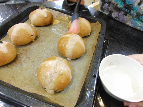 パンレク ~ ホットクロスバン ~_e0222340_1635355.jpg